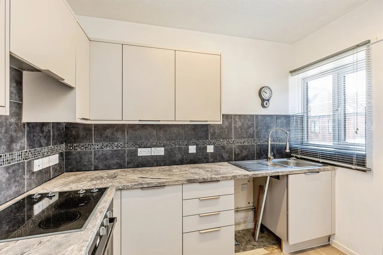 Avondale Court, Longwell Green, BRISTOL, photo 7
