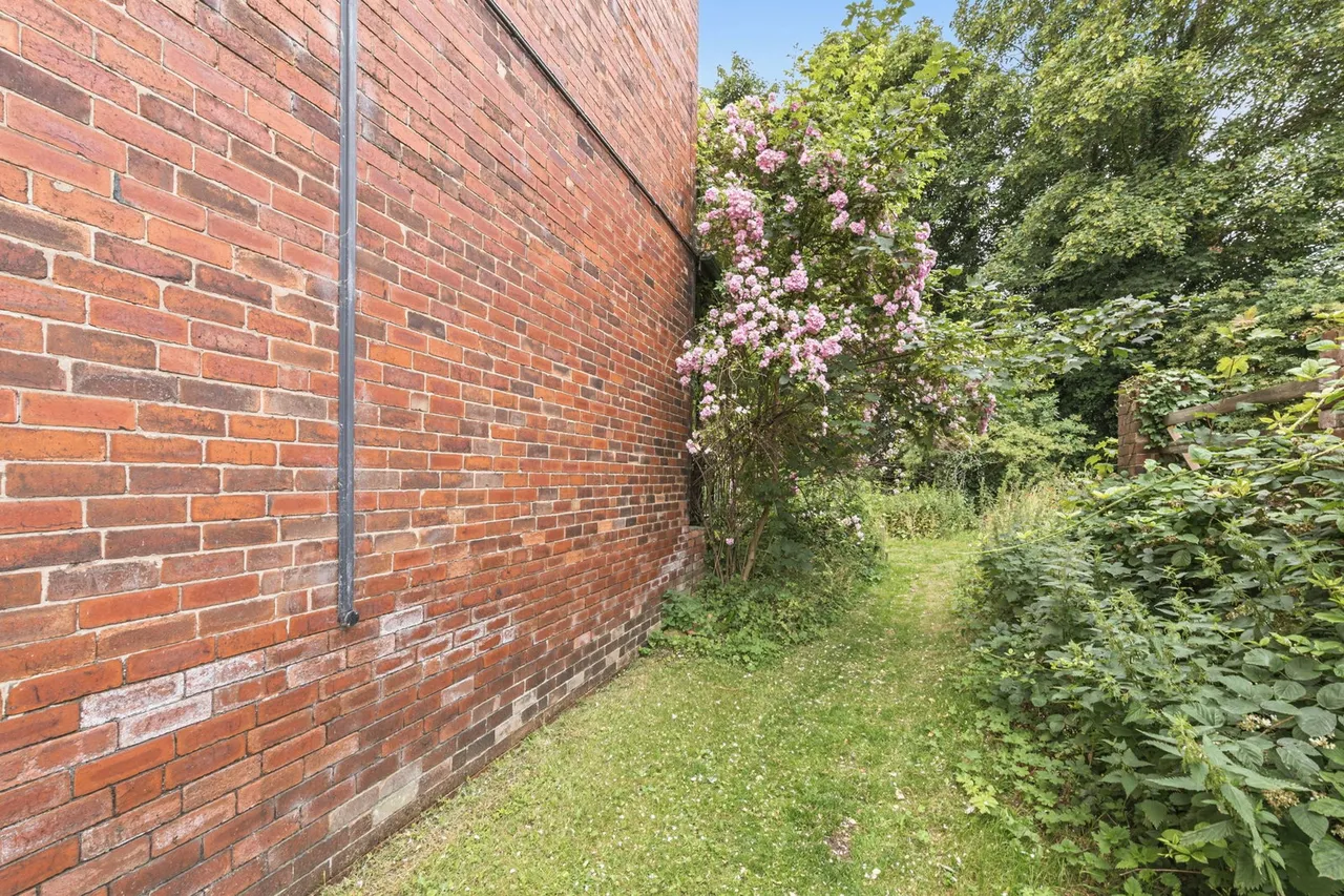 Morritt Drive, Leeds, LS15, photo 14