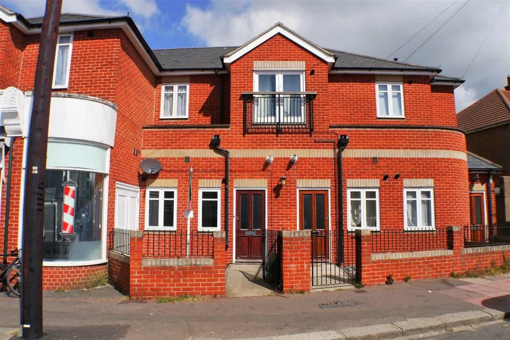 1 bed flat to rent, Westcourt Road, Worthing, BN14