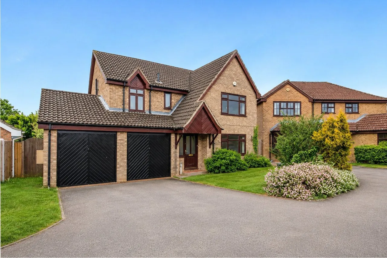 5 bed house for sale — Eldred Drive, Great Cornard, Sudbury, Suffolk, CO10