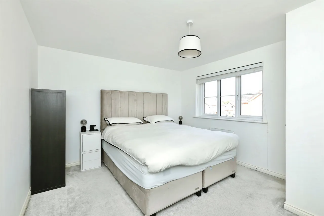 Almond Court, Moorends, DONCASTER, photo 9