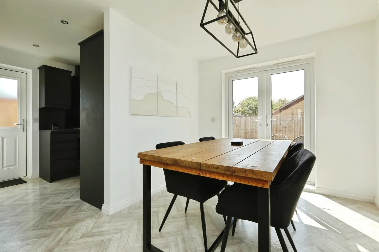 Almond Court, Moorends, DONCASTER, photo 7