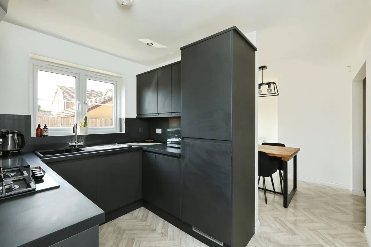 Almond Court, Moorends, DONCASTER, photo 6