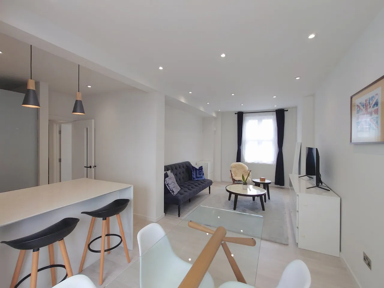 Crewys Road, Child's Hill, London, NW2, photo 2