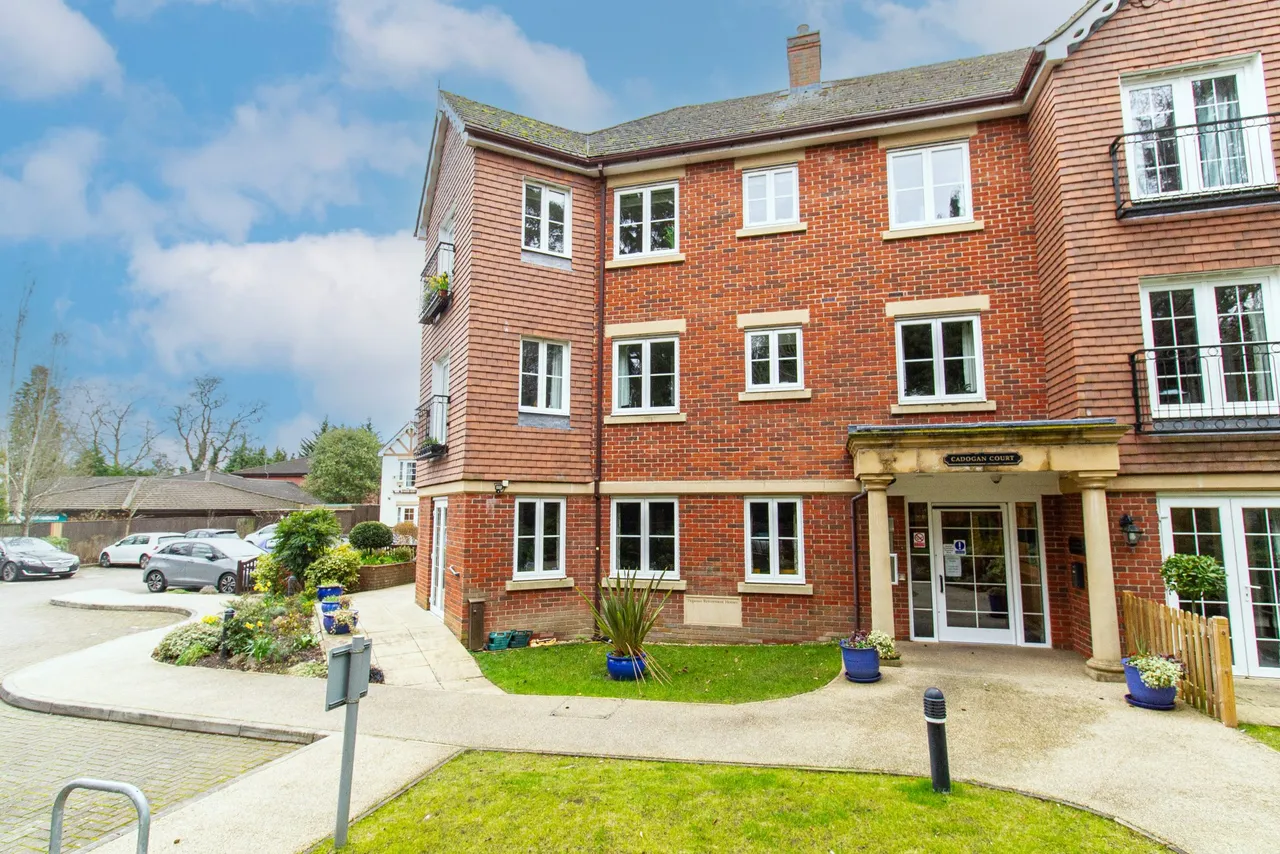 Cadogan Court Branksomewood Road, Fleet, GU51 4JT, photo 12