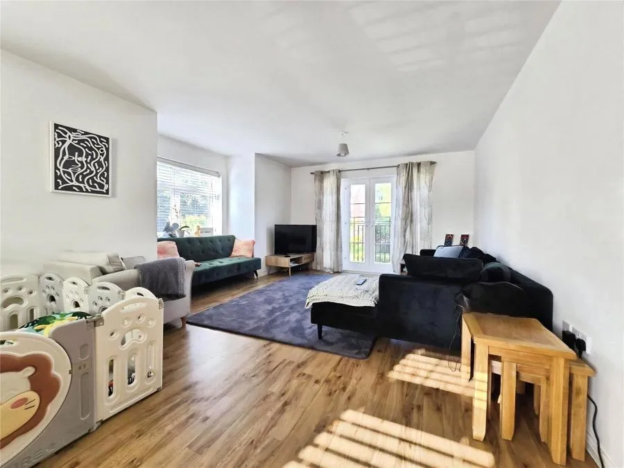 Sandhills Lane, Virginia Water, GU25, photo 4