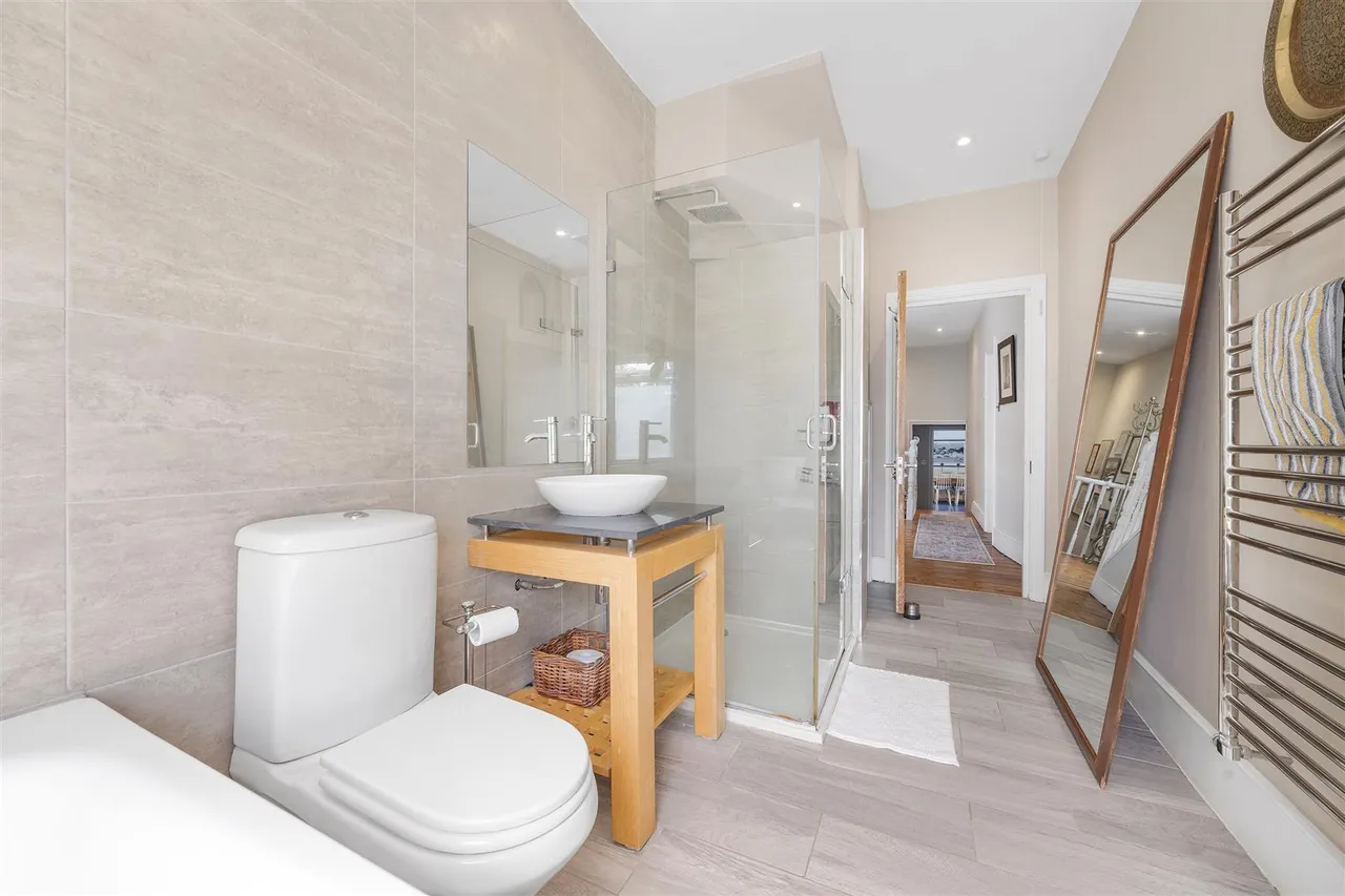 St. Julians Farm Road, West Norwood, photo 10