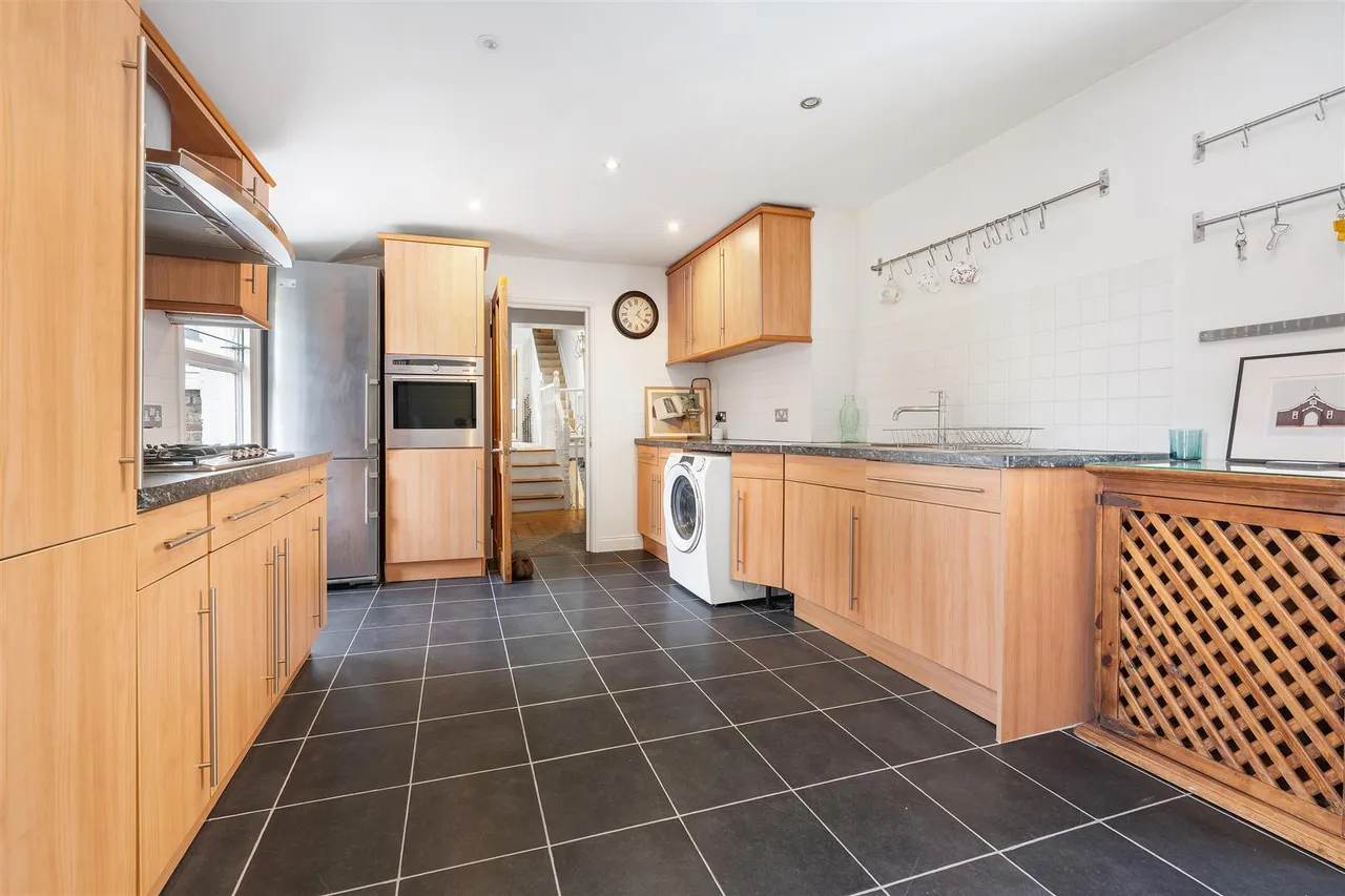 St. Julians Farm Road, West Norwood, photo 7
