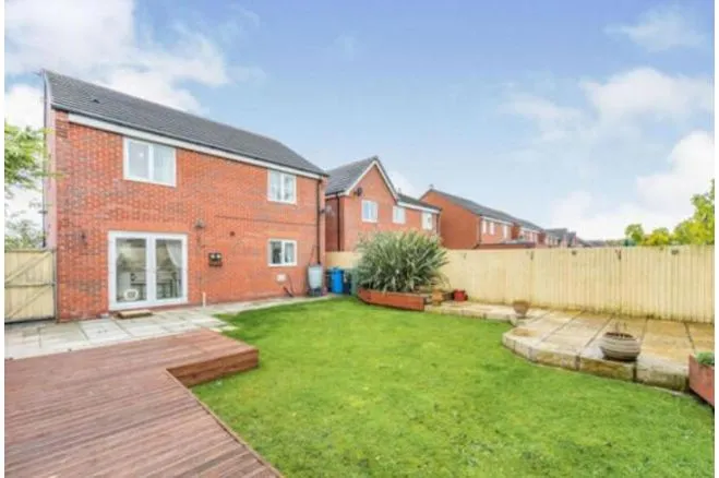 Chadwick Lane, Widnes, WA8, photo 8