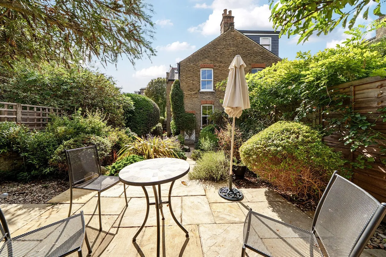 Hereford Road, Acton, W3, photo 14