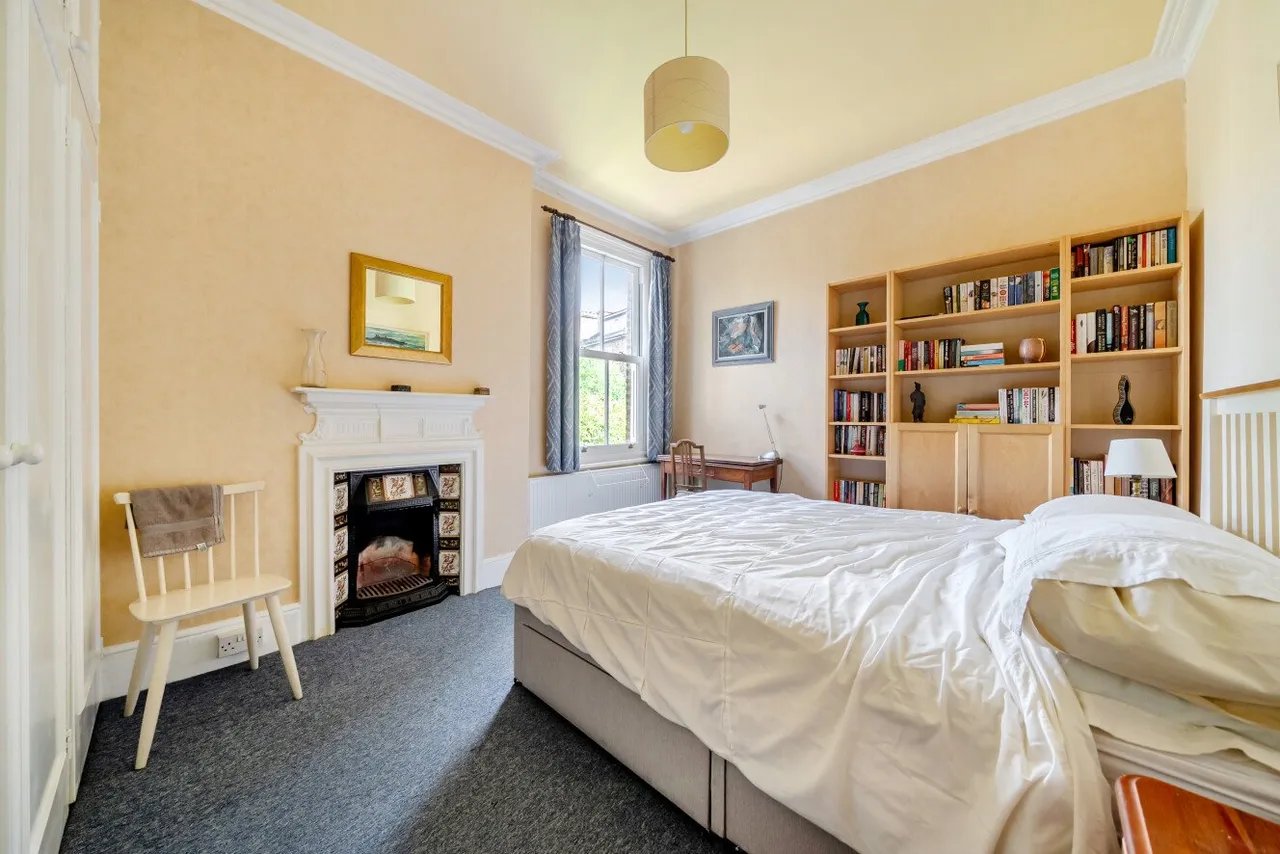 Hereford Road, Acton, W3, photo 6