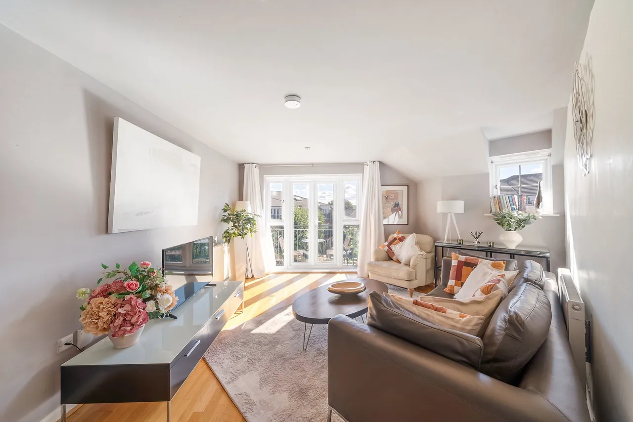 2 bed flat for sale — Damson House, Hemlock Close, SW16 5PL