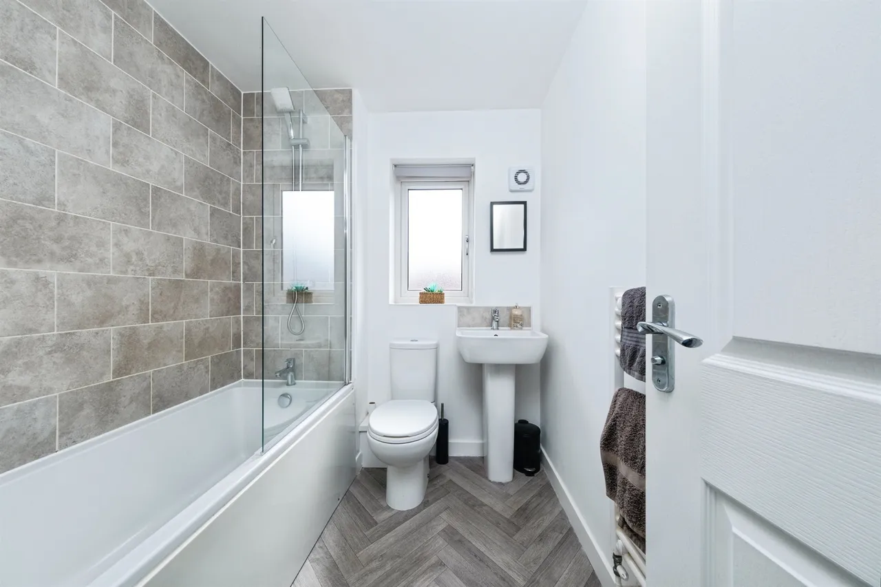 Hexham Street, Towcester, photo 12