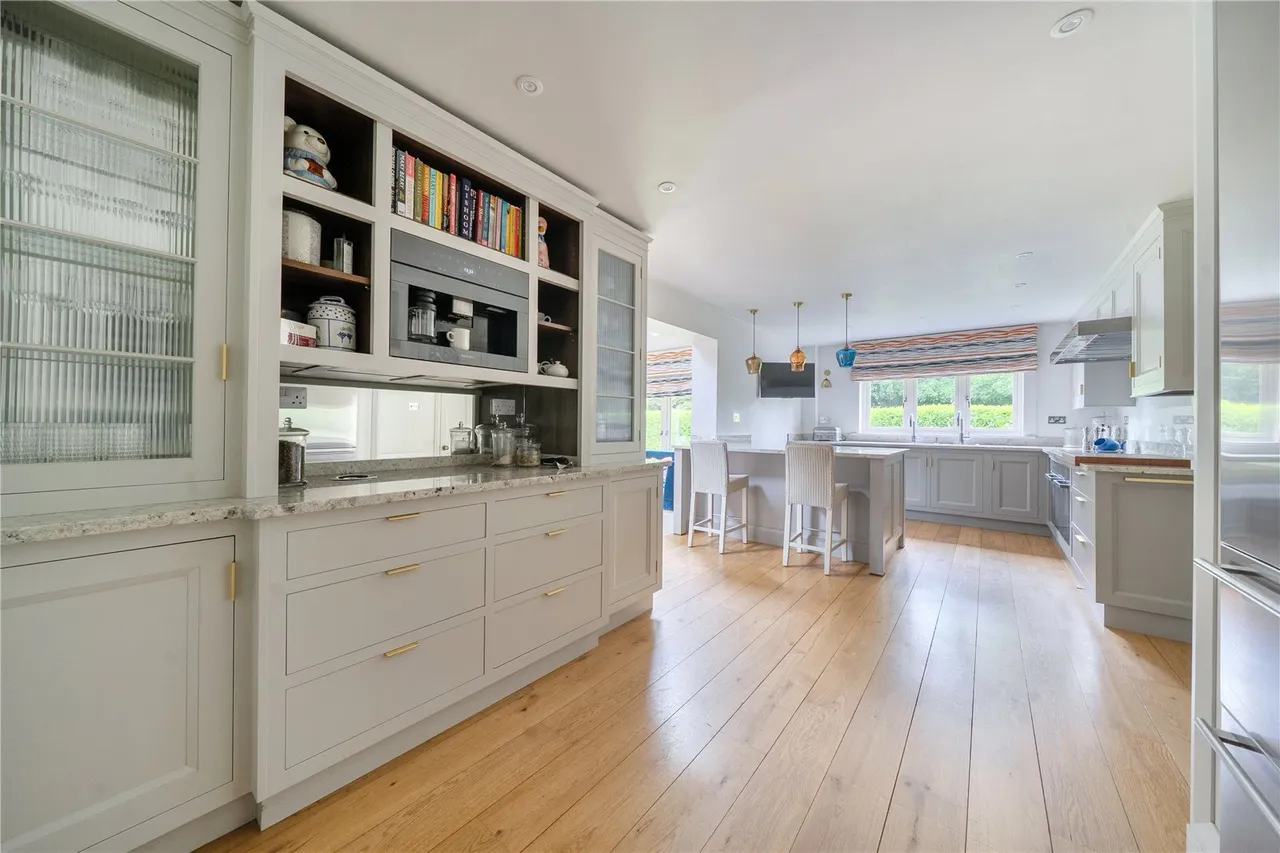 Coolers Farm, Horsebridge Road, Broughton, Stockbridge, SO20 8BN, photo 16