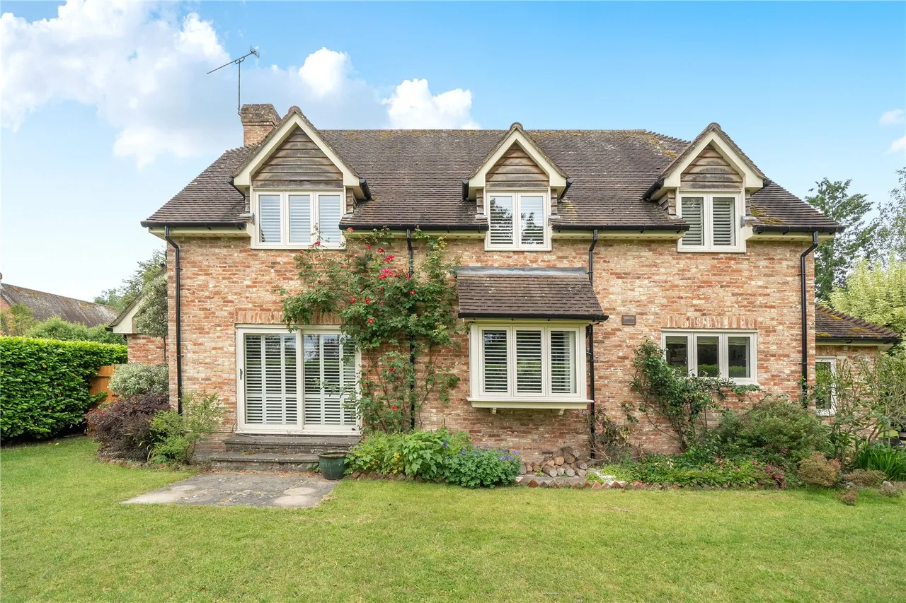 Coolers Farm, Horsebridge Road, Broughton, Stockbridge, SO20 8BN, photo 29