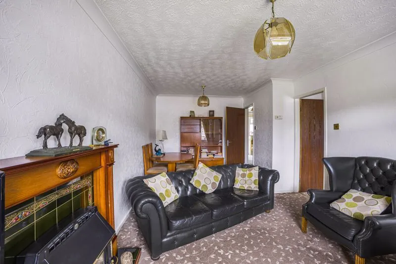 Whitehouse Close, Heywood OL10 2QU, photo 4