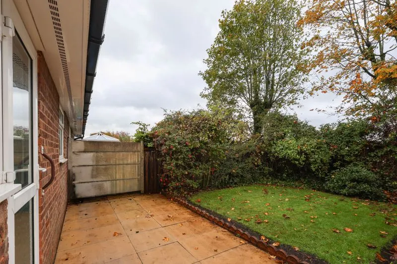 Whitehouse Close, Heywood OL10 2QU, photo 10