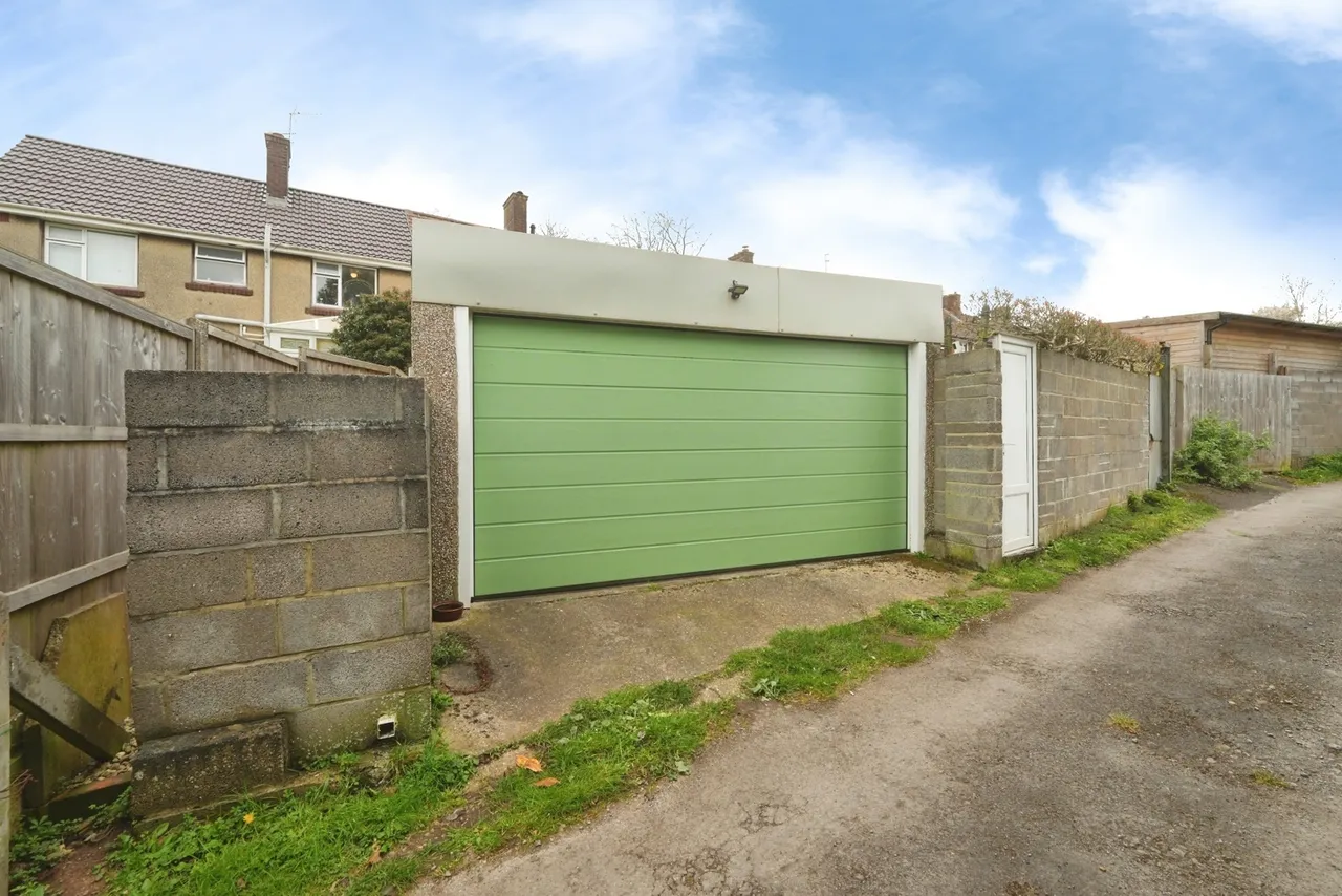 Long Road, Mangotsfield, Bristol, BS16, photo 15