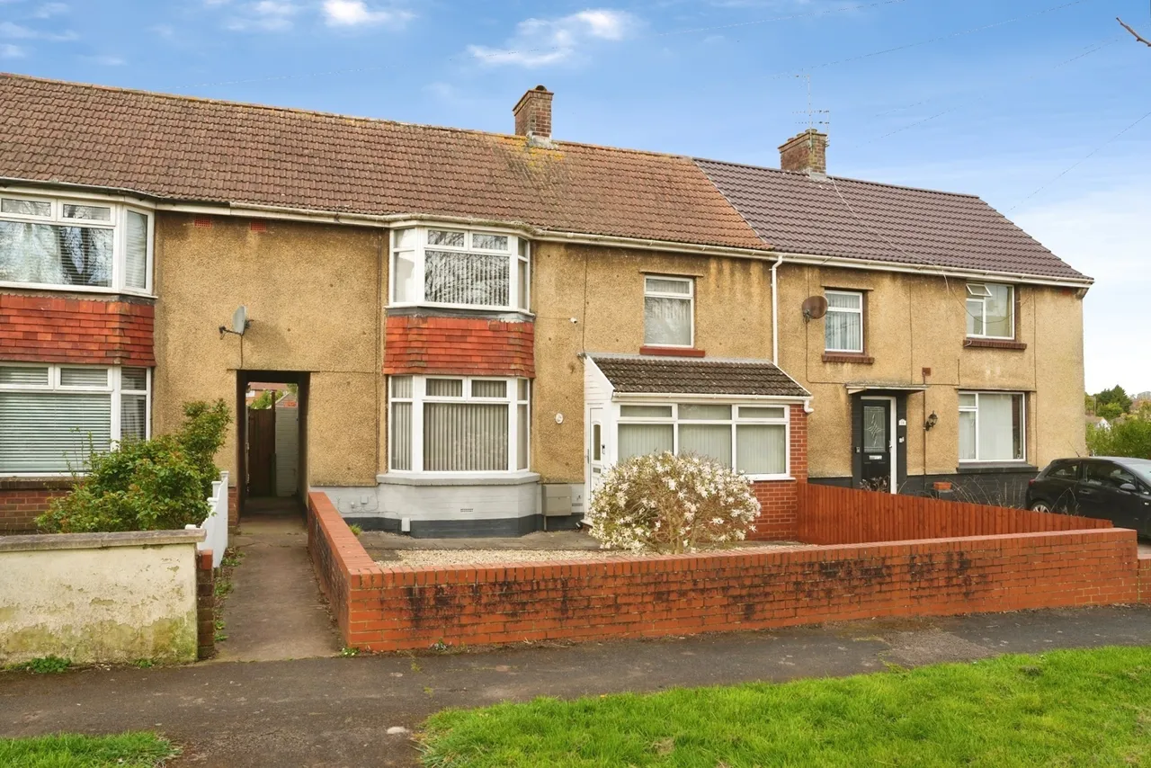 3 bed house for sale — Long Road, Mangotsfield, Bristol, BS16