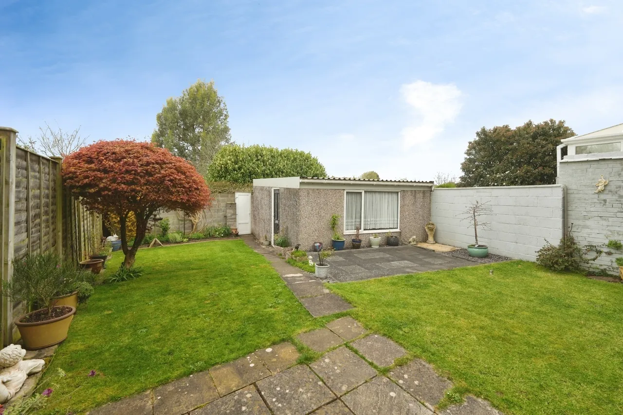 Long Road, Mangotsfield, Bristol, BS16, photo 16