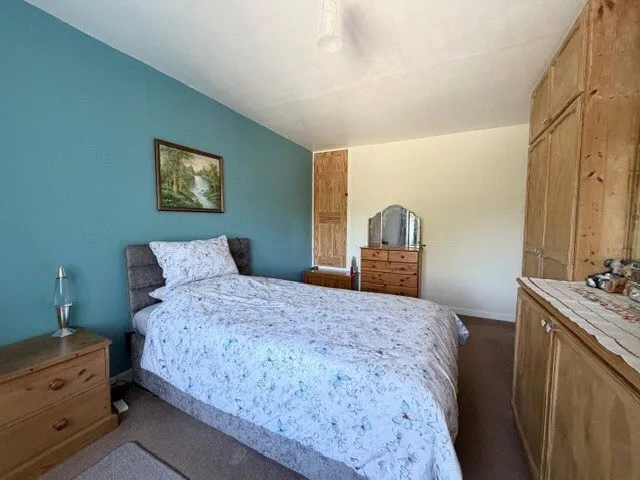 Long Road, Mangotsfield, Bristol, BS16, photo 10