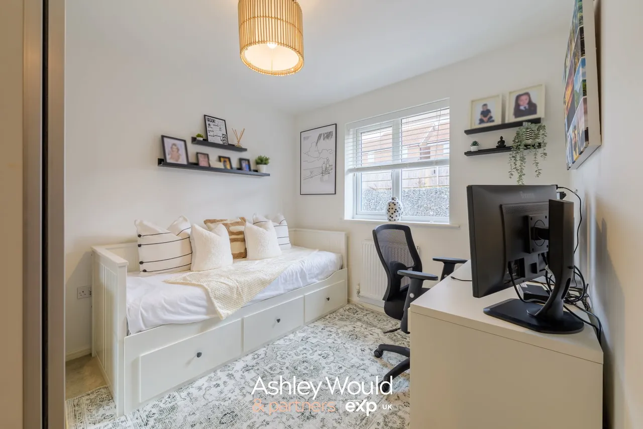 Ambergate Road, Bilston, WV14, photo 8