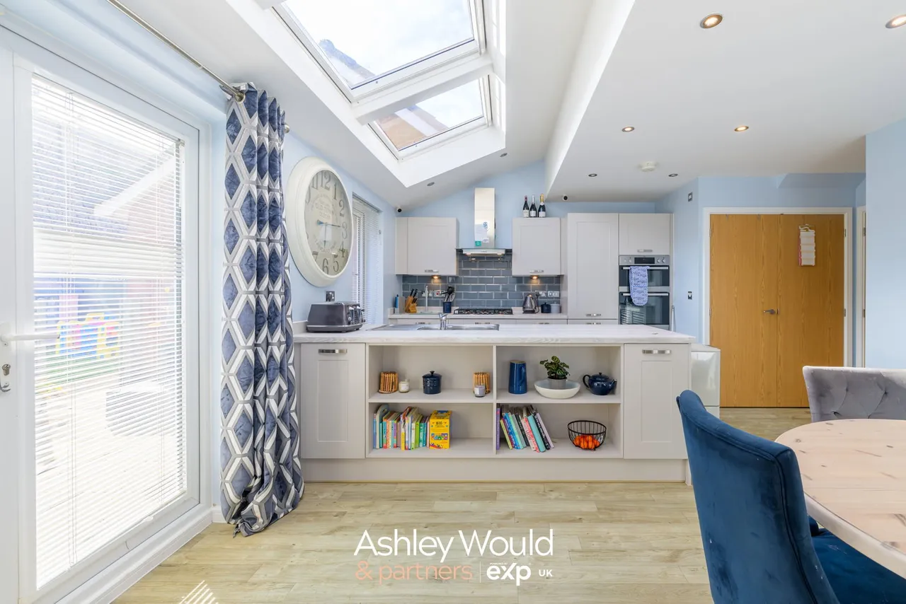 Ambergate Road, Bilston, WV14, photo 4