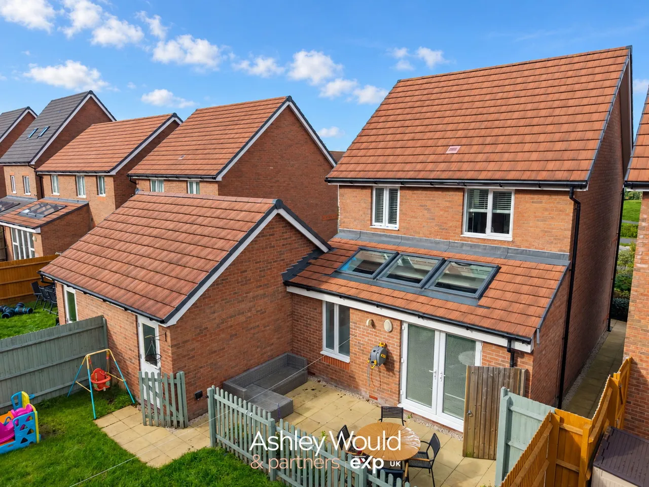 Ambergate Road, Bilston, WV14, photo 13