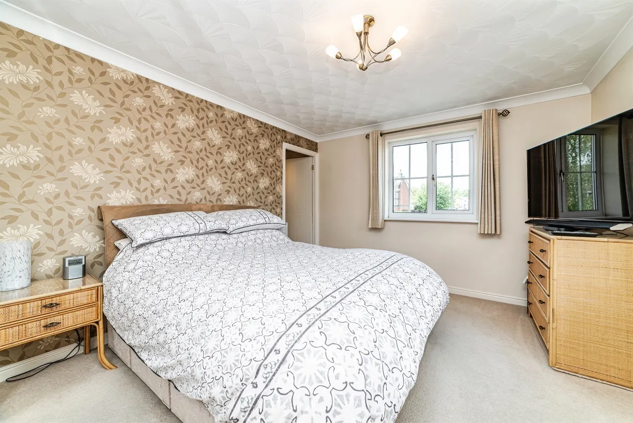 The Cornfields, Hatch Warren, Basingstoke, photo 10