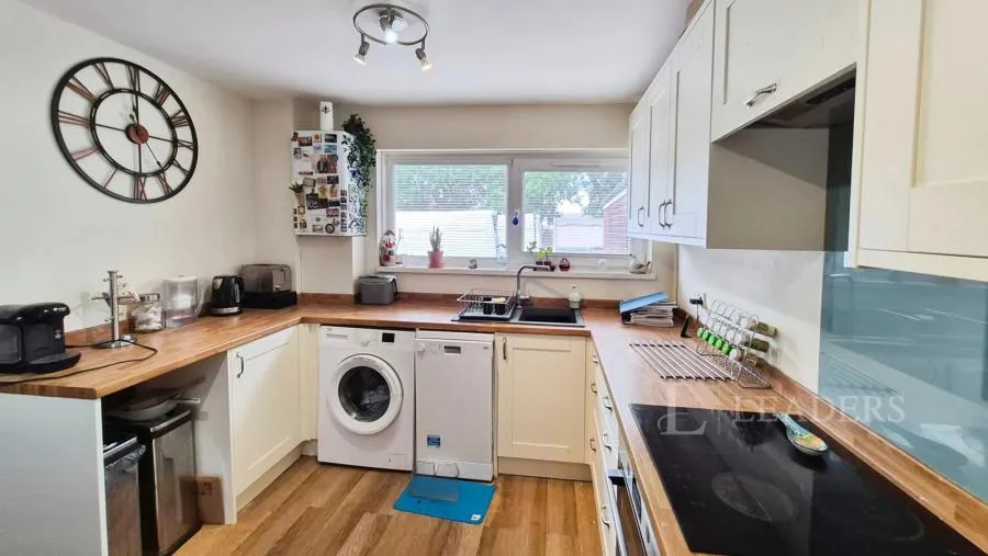 Bishopsfield Road, Fareham, PO14, photo 6