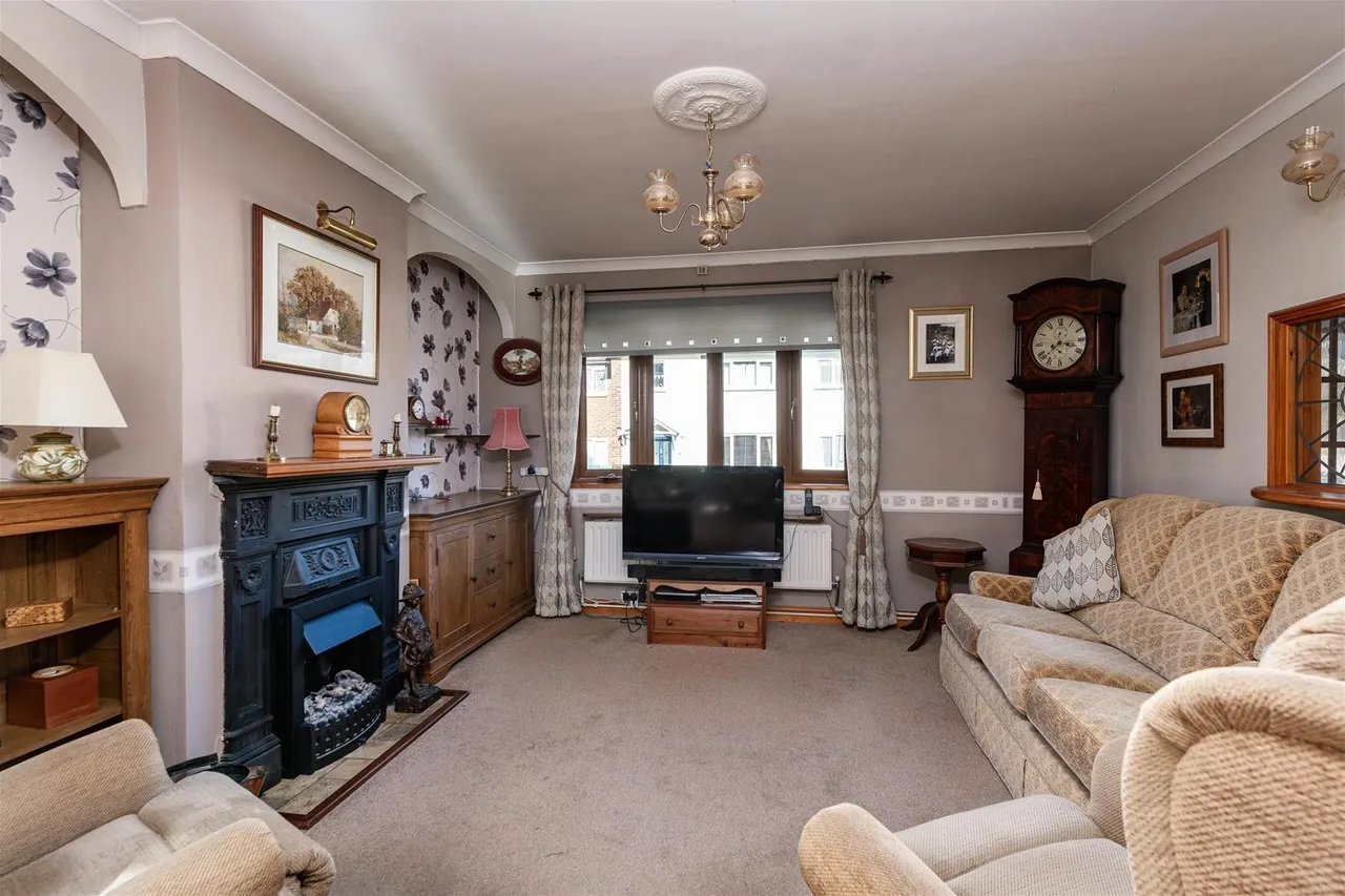 Horwood Close, Rochester ME1 3LR, photo 3
