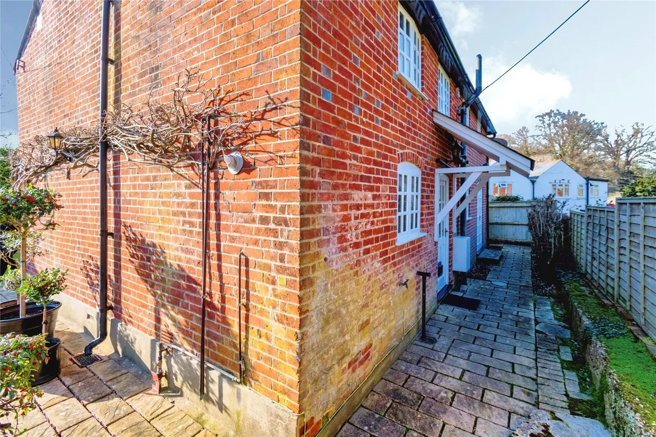 Bank, Lyndhurst, SO43, photo 25