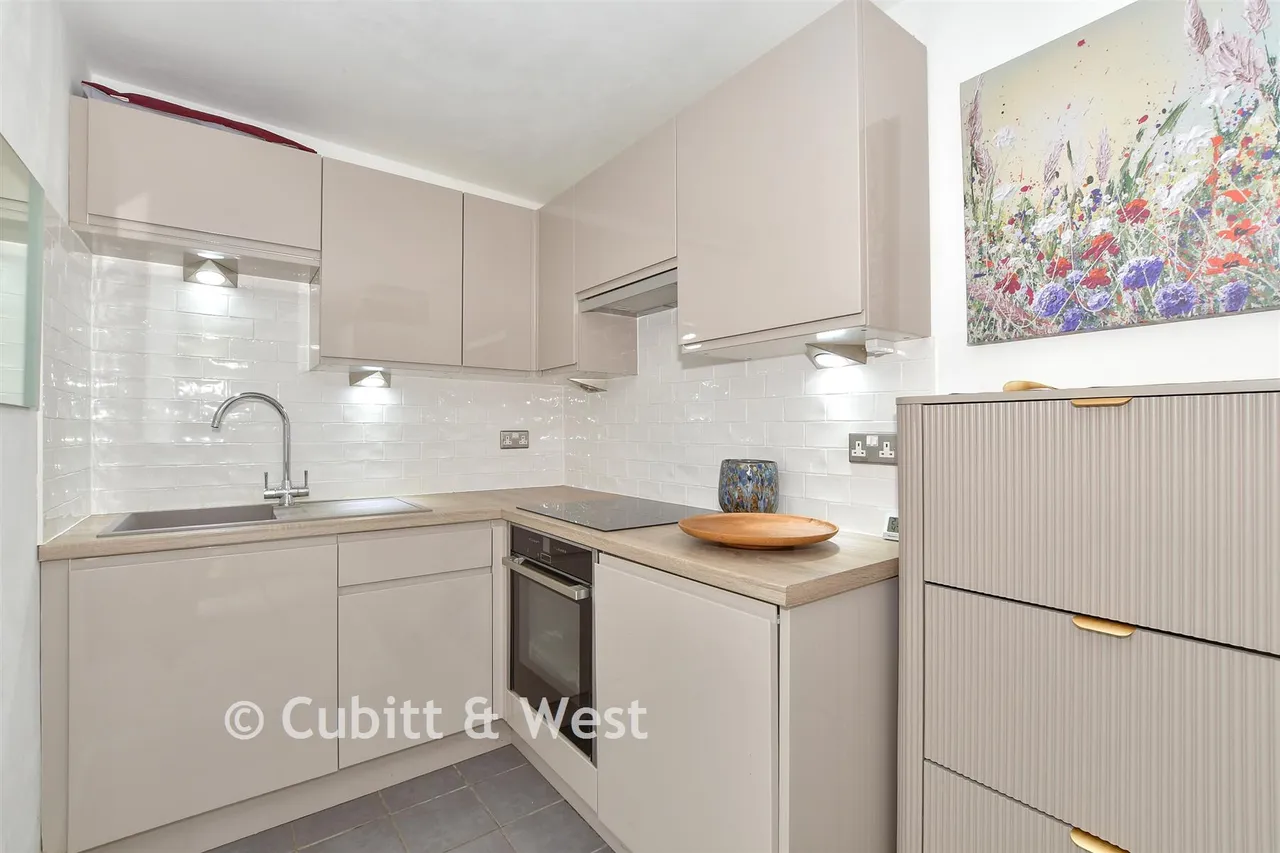 Maltravers Street, Arundel, BN18, photo 18