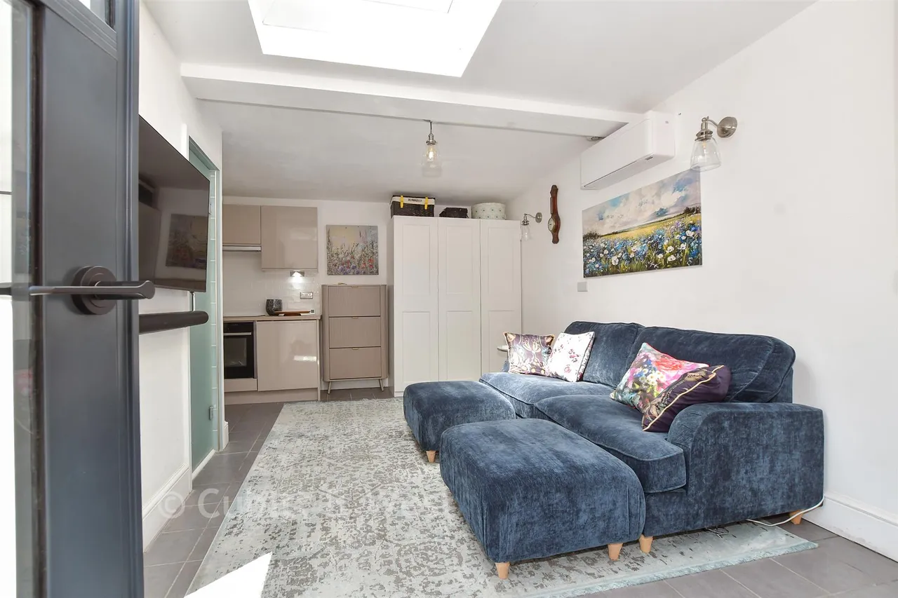 Maltravers Street, Arundel, BN18, photo 17