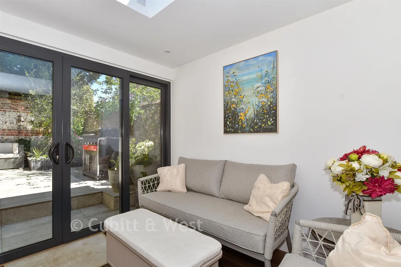 Maltravers Street, Arundel, BN18, photo 8