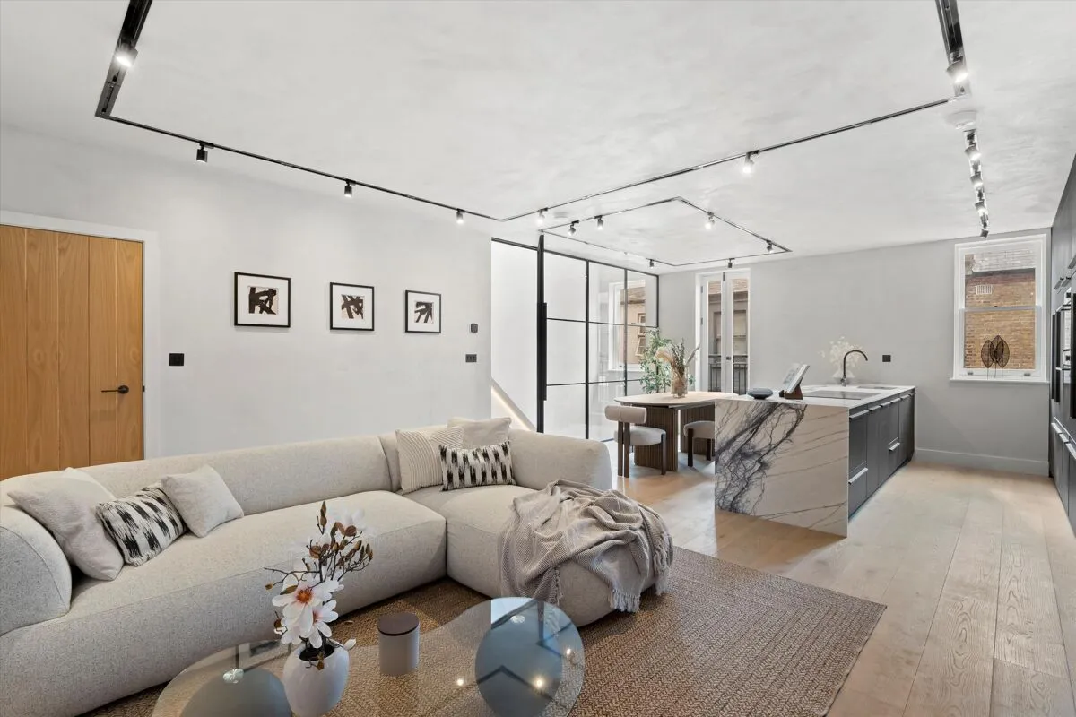 Russell Gardens Mews, London, W14, photo 5