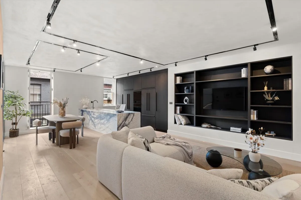 3 bed house to rent, Russell Gardens Mews, London, W14