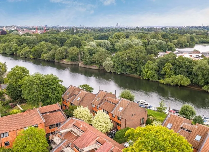 Mallard Place, Strawberry Hill, TW1, photo 14