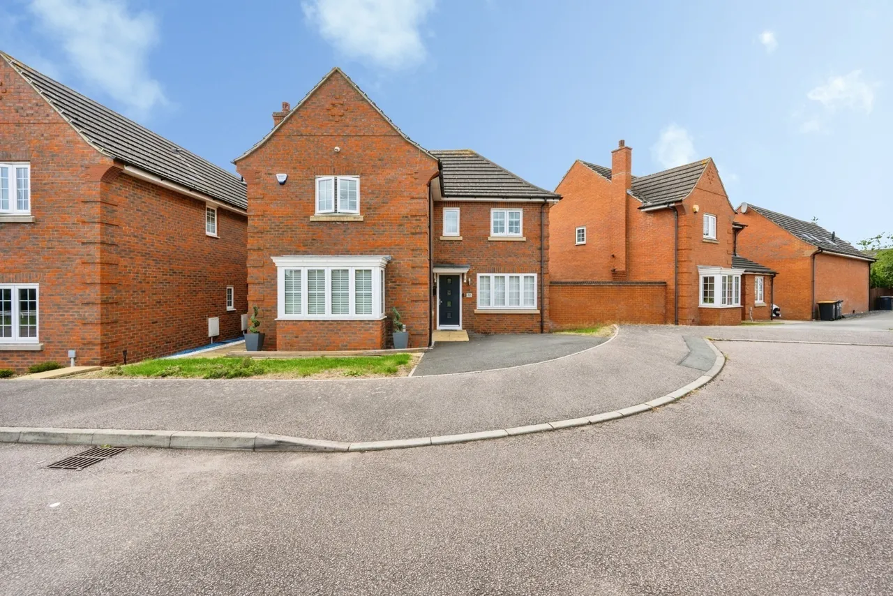 4 bed house for sale, Victor Close, Shortstown, MK42