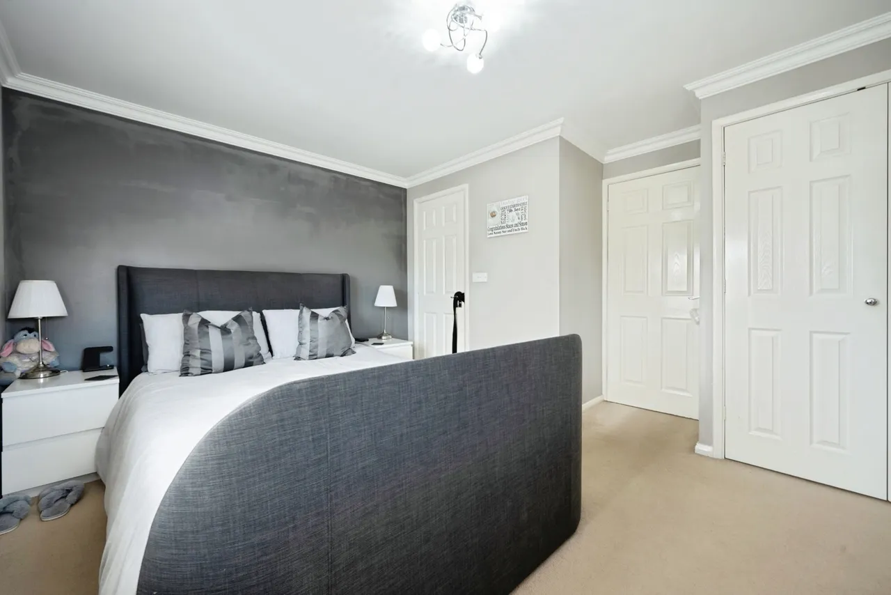 Victor Close, Shortstown, MK42, photo 11