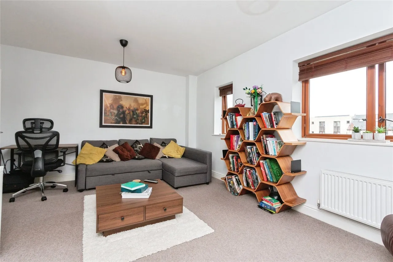 Greenlands Road, Basingstoke, RG24, photo 13
