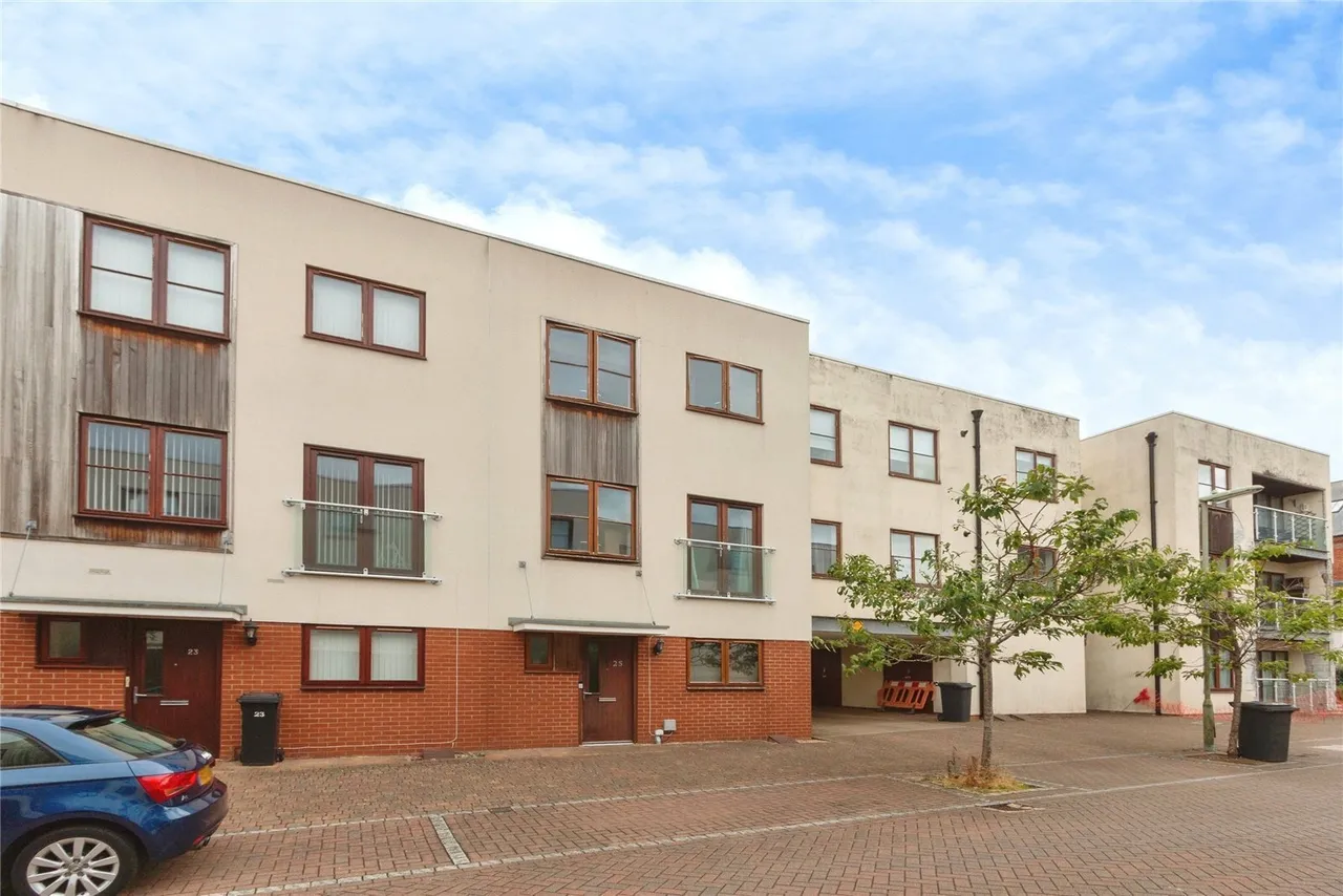 Greenlands Road, Basingstoke, RG24, photo 19