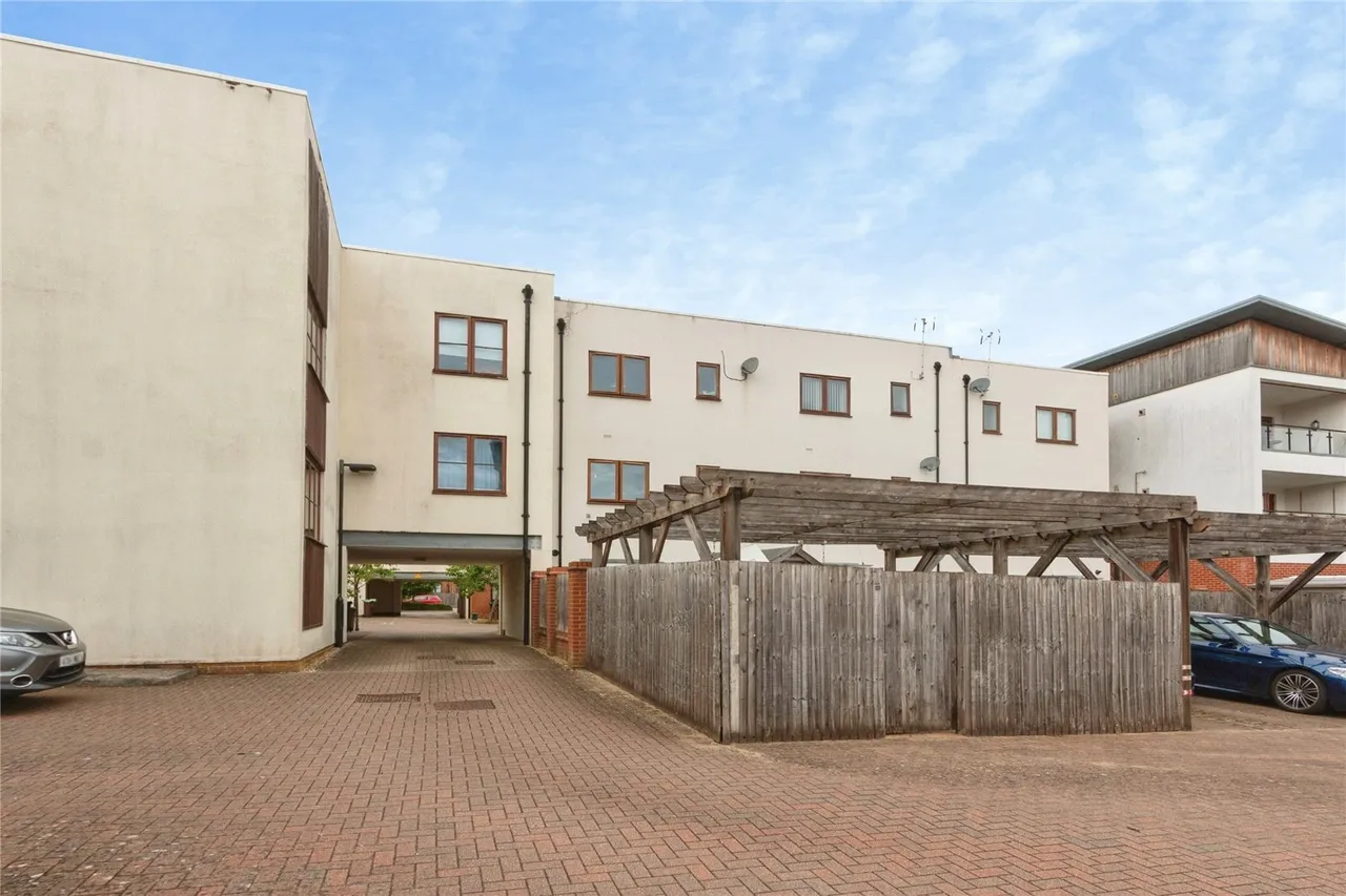 Greenlands Road, Basingstoke, RG24, photo 20
