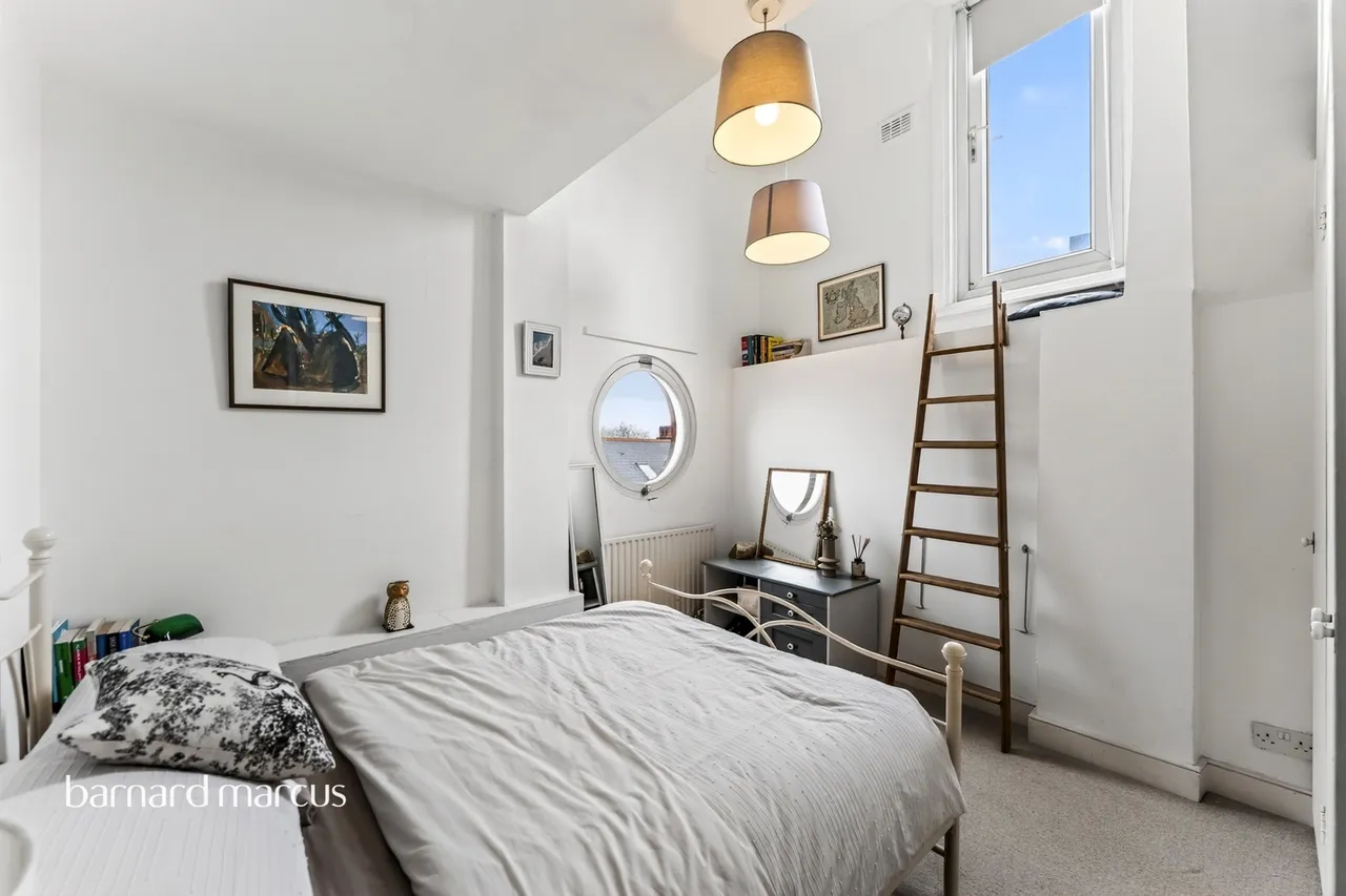 Lavender Hill, London, photo 6