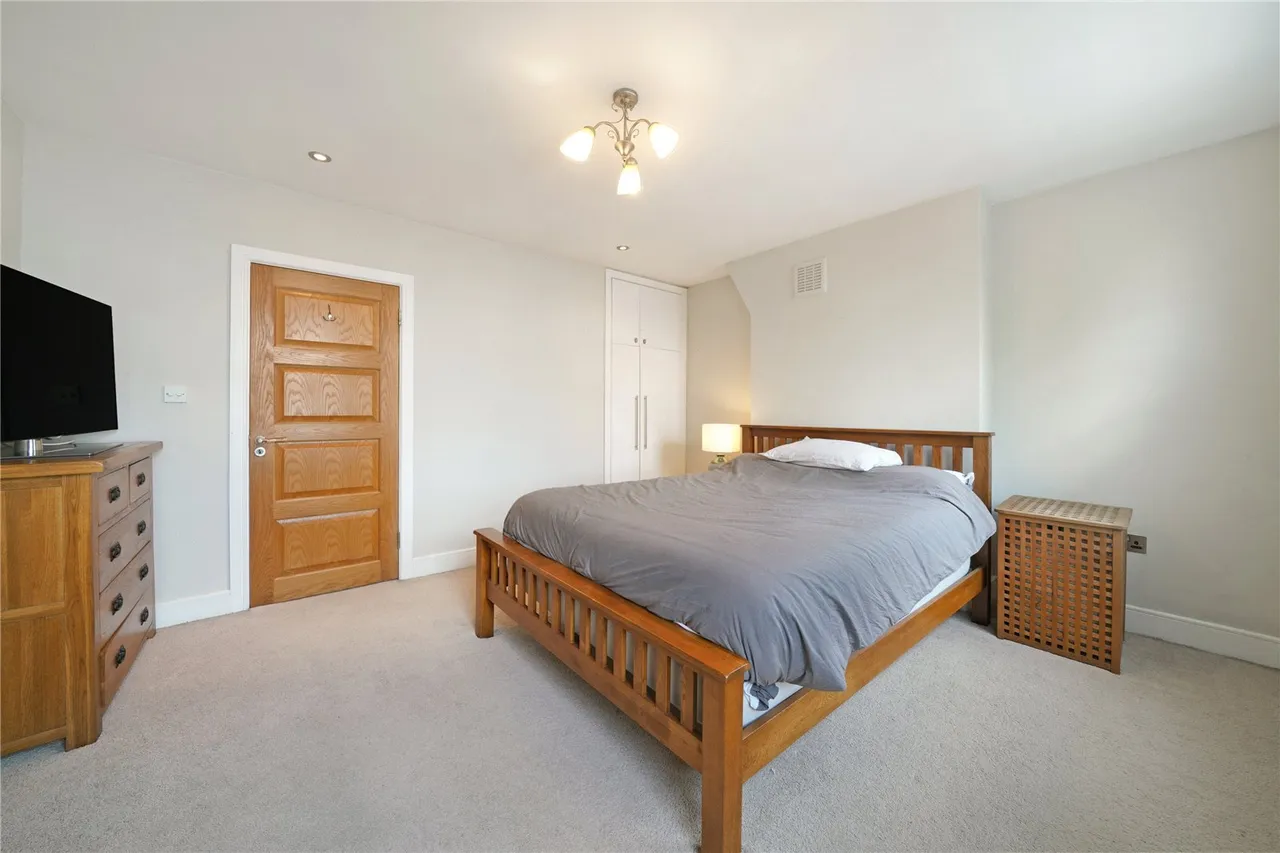 Camberwell New Road, SE5, photo 10