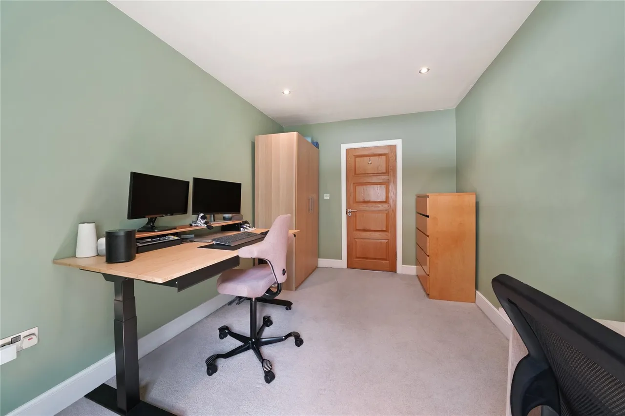 Camberwell New Road, SE5, photo 14