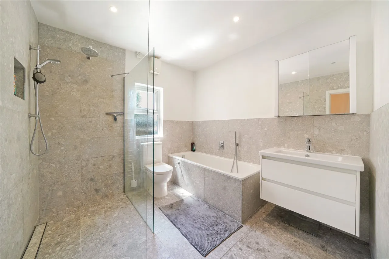 Camberwell New Road, SE5, photo 6
