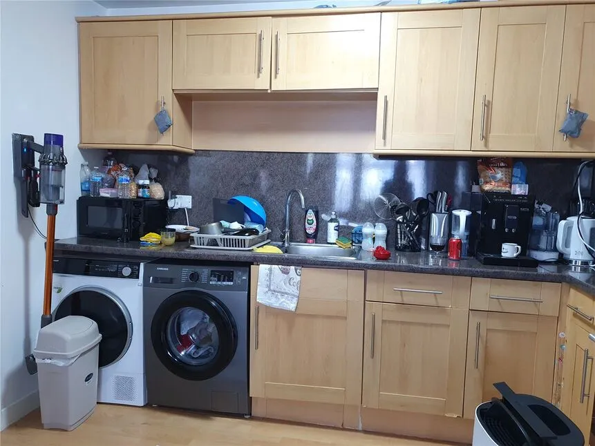 London Road, Slough, SL3, photo 3