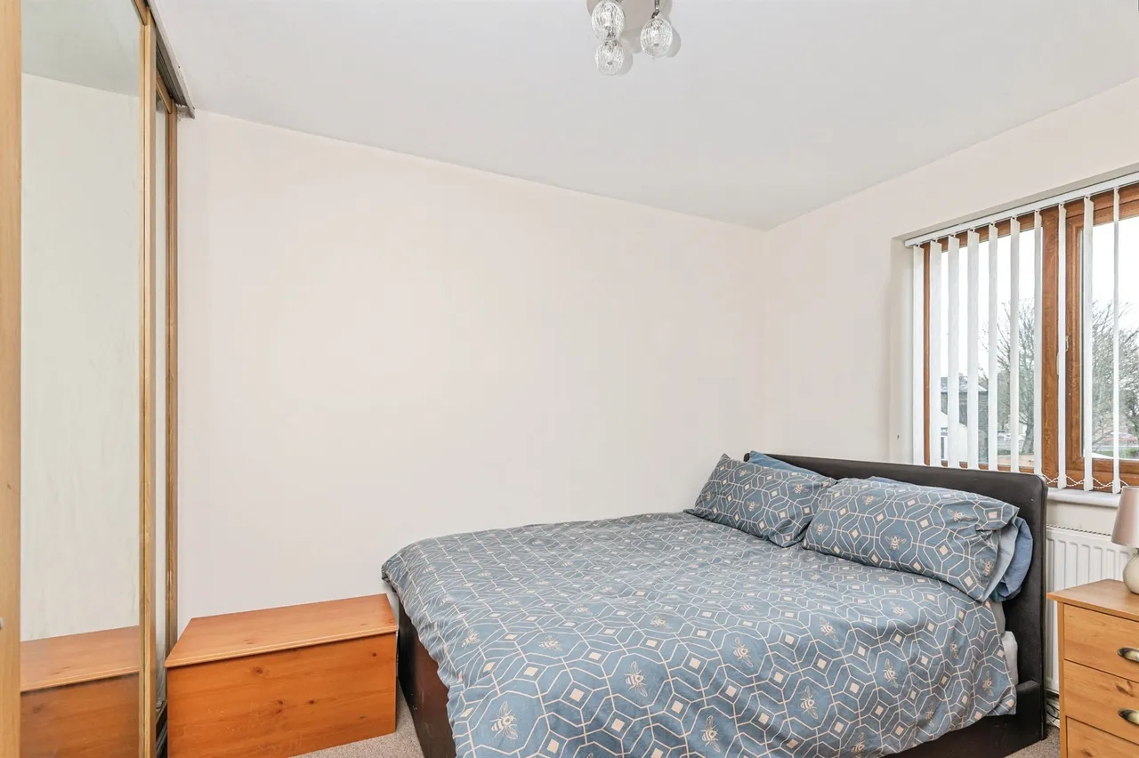 Flaxen Court, Bradford, photo 9