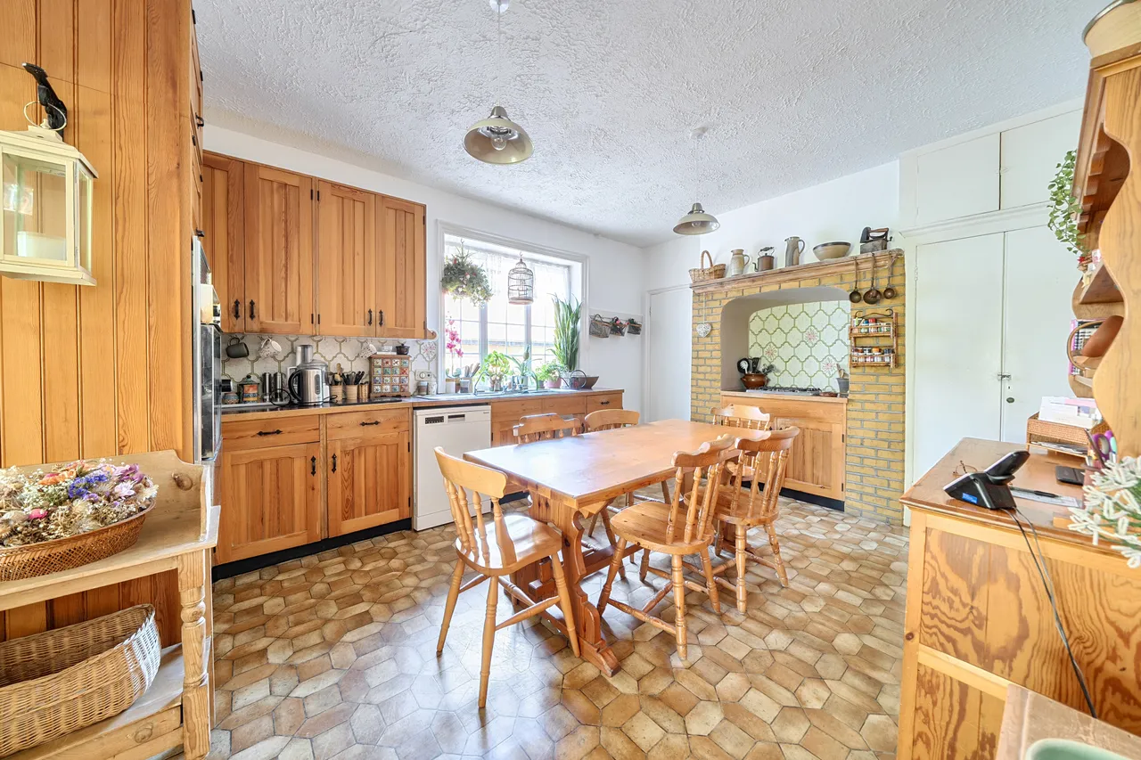 58 Paines Lane, Pinner, photo 6